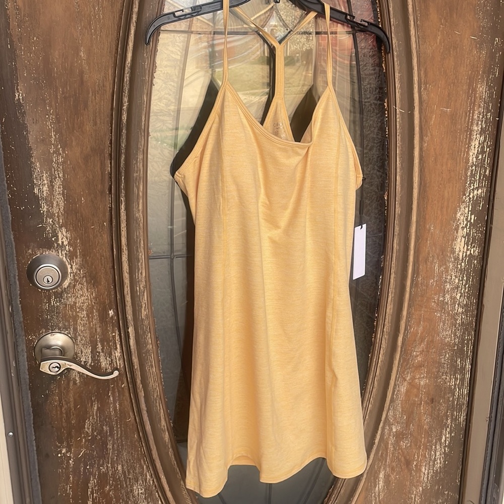 NEW butter Yellow Calvin Klein Performance Dress! Women’s Large